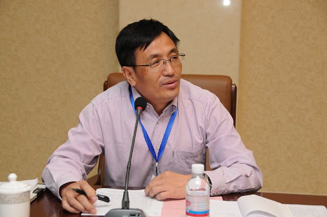青岛职业技术学院教务处处长李占军教授发言