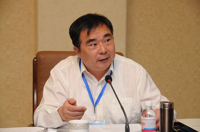 南通航运职业技术学院院长杨泽宇教授发言